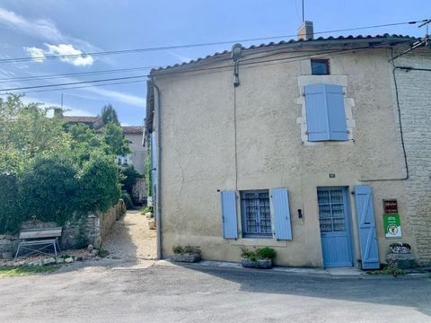HOUSE AND GITE WITH GARDEN - PARK AND RIVER VIEWS Situated in the picturesque village of Verteuil-sur-Charente (16510), this characterful property offers you a house and attached gite which is suitable for accommodating family and friends or for gene...