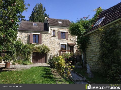 Mandate N°FRP153828 : House approximately 124 m2 including 5 room(s) - 3 bed-rooms - Garden : 1431 m2, Sight : Garden. Built in 1750 - Equipement annex : Garden, Garage, Fireplace, Cellar - chauffage : gaz - Class Energy F : 394 kWh.m2.year - More in...