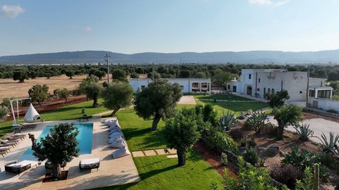 PUGLIA, BRINDISI, FASANO In the heart of Puglia, land of sun and hospitality, we offer for sale this exclusive property, Masseria Ninì. The Apulian farms, typical buildings of Southern Italy between the 6th and 8th centuries, are the emblem of the ru...