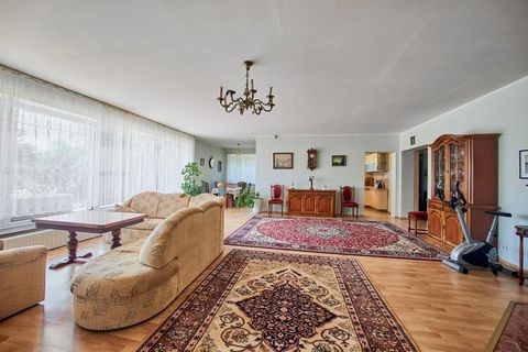 A comfortable, large holiday house in Świnoujście with a beautiful, well-developed, fenced garden. The house offers a cozy living room with a fireplace, four bedrooms, three bathrooms and a fully equipped kitchen. Two balconies overlooking the garden...