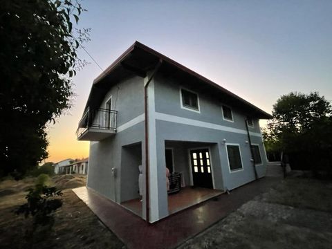 Villa for sale Only 110.000 15 km from Durres center on the hills very nice Villa 180 sqm plus 1600sqm land. Come to visit it Only 110.000