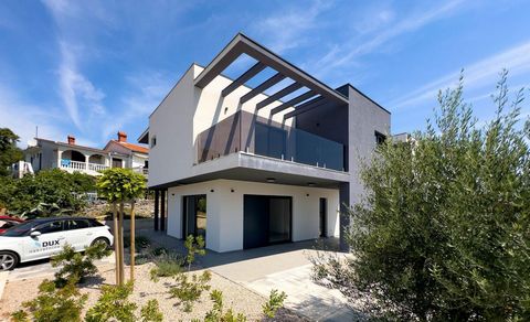 Discounted! Former price was 900 000 eur, new price is 850 000 eur! Newly constructed villa cca.900 meters from the sea in the area of Krk city - the most demanded region of Krk island (peninsula)! Wonderful sea views are opening! This splendid newly...