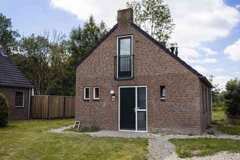 The holiday homes at this holiday park near Nijmegen are all detached and furnished in a very attractive and comfortable way. The accommodations of this type are located in a quieter part of the holiday park and are suitable for 6 people. However, yo...