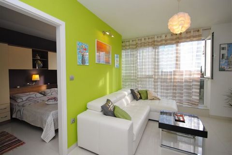 Apartment Antea offers self-catering accommodation in popular location in Split, close to the city centre. Apartment is air conditioned and comes with one bedroom, kitchen with dining area, and a private bathroom. Free WiFi is provided. This lovely o...