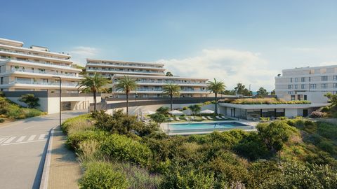 Ruim appartement met 4 slaapkamers en 3 badkamers in Estepona, waar luxe en gemak samenkomen. Deze residentie ligt op slechts een paar meter van de A7 en biedt gemakkelijke toegang tot de belangrijkste transportroutes, waardoor het een toegangspoort ...