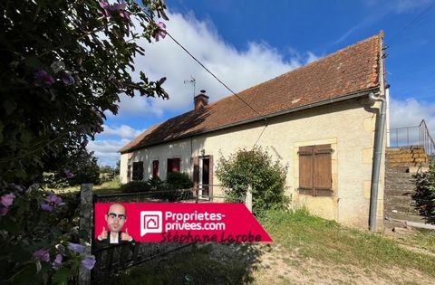 Stéphane LAROBE vous propose à 20 minutes d'Yzeure dans un cadre champêtre, propice à la détente, cette longère, sans voisin proche. Vous pourrez aménager les dépendances ou les combles pour agrandir la surface habitable. La grange pourra vous permet...