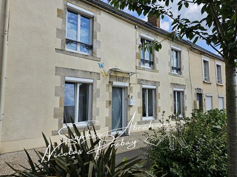 28310. 12' SUD ANGERVILLE. Maison de 8 pièces avec 6 chambres, cour close de murs, cave. Prix : 196990 euros honoraires à la charge vendeur. Sophie Abraham et Nicolas Prébay vous proposent une maison idéalement située proche des écoles et commerces c...