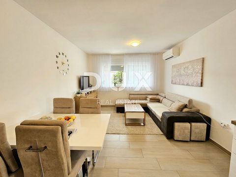 Location: Istarska županija, Pula, Nova Veruda. ISTRIA, PULA, NOVA VERUDA- 2SS+DB modern apartment with a private garden and its own parking space located in the most sought-after location in the city. In one of the most sought-after locations in the...