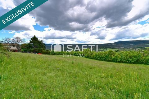 Terrain à bâtir de 3629m² à l’Épine 05