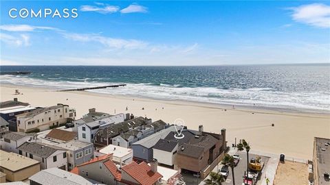 Live in one and rent the other? Lease them both for outstanding income potential? Or transform them into a large private compound? The choice is yours at this front-row oceanfront duplex in Newport Beach. Unobstructed views sweep across the Pacific O...