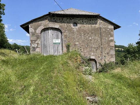 GRANGE EN PIERRE