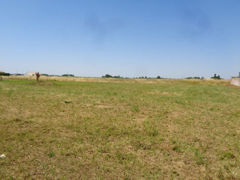 Terrain à vendre PLASSAC (17) 1337 m2 viabilisé