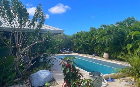 Charmante maison récente P4 avec piscine sur 1100 m² de terrain