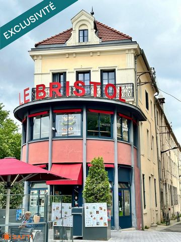 BÂTISSE DE CHARME A VENDRE AVEC BRASSERIE ET GÎTES