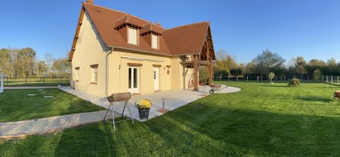 Maison familiale de 140 m² sur terrain de 9300 m² avec dépendances