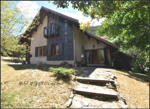 Chalet T4 à Champcella, Expo Sud et vue Montagne, a saisir !
