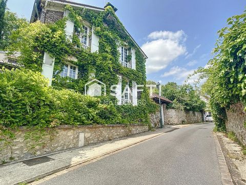Calme, charme de l'ancien, beaux volumes, un vrai coup de cœur à visiter sans tarder!