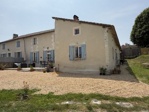 MAISON DE CARACTERE