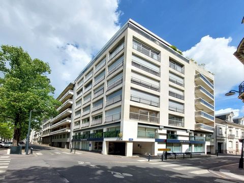 Boulevard Guist'hau.Appartement - T2 d’angle très lumineux – Hypercentre de Nantes