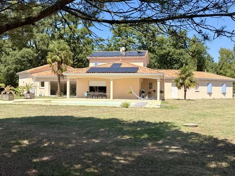 Just a short distance from the heart of Brigueuil, with its services, and welcoming community, this beautifully presented home (built in 2005) offers the perfect blend of comfort, space, and privacy. Set within 6,613 m² of fully fenced, tree-lined gr...