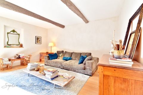 Dpt Bouches du Rhône (13), à vendre à GARDANNE, à 15mn d'AIX EN PROVENCE maison de ville de 125 m², 3 suites et terrasse de 42 m²