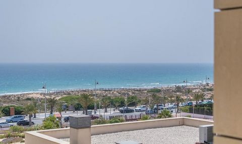 This fantastic key-ready 2 bedroom 2 bathroom apartment has a large terrace with amazing open sea views, perfect for enjoying an aperitif at sunset whilst taking in the stunning scenary.  The kitchen is open plan to the lounge/dining room, making a n...
