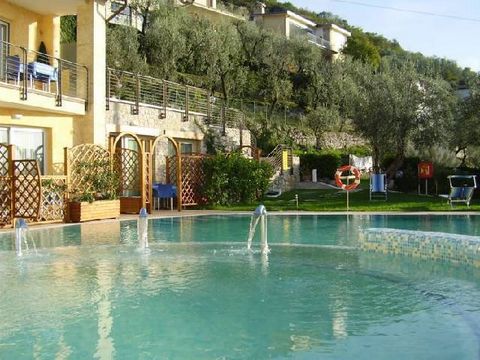 This apartment is located in a beautiful new but small complex, situated on the eastern shore of Lake Garda. The complex is modern and contains 10 studios and apartments. Guests of the complex can use the beautiful pool which offers a magnificent vie...