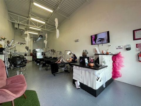 Welcome to this flourishing salon business, strategically located in the heart of city. This well-established salon, known for its exceptional customer service and top-notch beauty treatments, is now available for purchase, Boasting a prime location ...