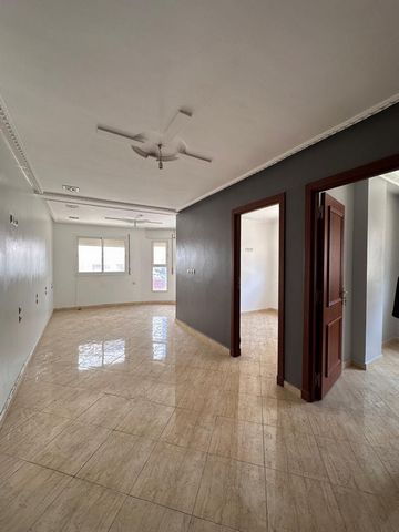 CENTURY 21 TANGIER offers you an apartment of 54 m2 for sale, it is located on the 1st floor in a closed building in Ahlan. It consists of a living room, 2 bedrooms, a kitchen, a bathroom and a balcony For more information do not hesitate to contact ...