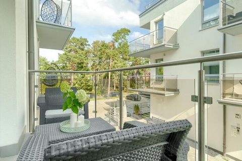 Het intieme complex van vakantieappartementen ligt in het centrum van het resort, op slechts 70 meter van het prachtige strand aan zee (ideale locatie). Er zijn cafés en restaurants in de directe omgeving. Er is ook een hotel met SPA-faciliteiten in ...