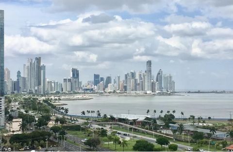 PH Bay View mit seiner strategischen Lage und El Faro del Casco Antiguo (Rum House & Seafood), der besten Terrasse und dem Blick auf die Bucht von Panama, ist ein sehr begehrtes Gebäude für Ausländer, die Panama besuchen. PH Bay View ist ein moderner...