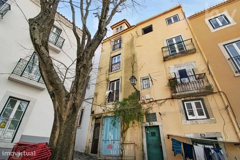 Le charme de vivre dans un quartier historique de Lisbonne, comme Mouraria ou Castelo de São Jorge , ouvre la voie à cet appartement de 1+1 chambre , entièrement rénové. Située à Beco do Jasmim, la vue large, la tranquillité du quartier et la proximi...