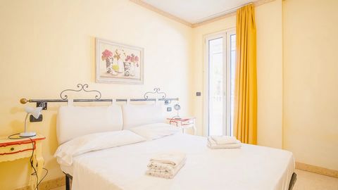 L’appartement 211 du Relais du Lac Village est situé à Desenzano del Garda, à quelques pas du magnifique lac et de la réserve naturelle de l’Oasis de San Francesco del Garda. Le « 211 » du Relais du Lac est un confortable appartement de deux pièces c...