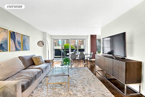 Experience the epitome of city living in this exquisitely renovated and generously spacious Junior 4 home, boasting stunning western exposure and a large private terrace. The custom-designed kitchen is a chef's dream, featuring high-end appliances in...