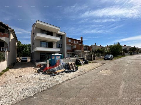 Nieuwbouw van modern design, met drie appartementen en op slechts 600 meter van de zee! De oriëntatie van de appartementen is zuidwest. De appartementen zijn modern en gebouwd volgens de hoogste normen. Bij de uitrusting leggen we de nadruk op veilig...