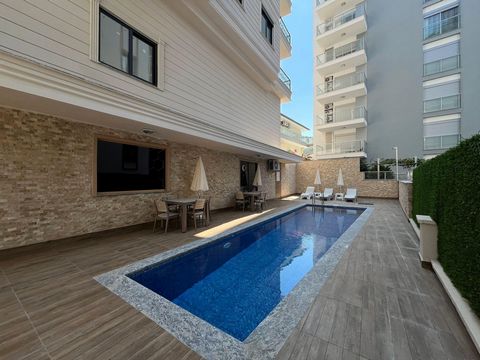 ALANYA/MAHMUTLAR 600 MT HASTA EL MAR 1+1,55 m2 3ª PLANTA 1 WC 1 BAÑO PISCINA AL AIRE LIBRE, ASCENSOR DOBLE, GIMNASIO, SAUNA, GENERADOR, PORTERO, SALA DE TELEVISIÓN, ÁREAS DE DUCHA PÓNGASE EN CONTACTO CON NOSOTROS PARA OBTENER MÁS DETALLES. Whatsapp: ...