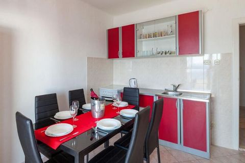 Apartments Nena are located in Pisak, which is a small tourist destination on the fabulous Omis Riviera. Luggage storage before check in and after check out is available, so that you can explore the place a bit more before your departure. Free privat...