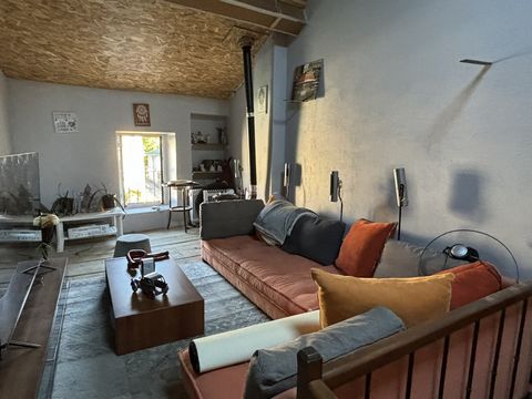 Maison avec cour intérieure et garage