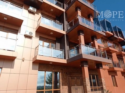 Продам шикарный апартамент в курортном комплексе Бизнес класса. Место для спокойного отдыха, где вдали от суеты города Вы можете насладиться впечатляющими природными пейзажами, чистым горным воздухом и уединением. Видовой номер на горы или море обору...