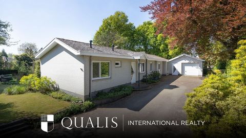 Wonen in het Groen, Leven in Vrijheid Heeft u altijd al op een bijzondere plek willen wonen? Bij deze prachtige, gelijkvloerse woning aan de Mommersstraat 10 ervaart u elke dag een gevoel van ruimte en rust. Met een royale groene tuin én het Pagnevaa...
