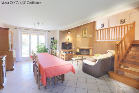 Maison à vendre 5 pièces, terrain 3157m² BAGE LA VILLE (01), proche écoles et commerces