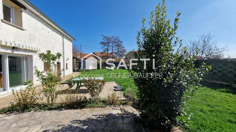 A VENDRE FERME 220 M2 A MANDRES AUX QUATRES TOURS