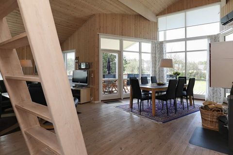 At the southern end of Nissum Fjord close to the North Sea and the fjord is this holiday cottage. Bathroom with underfloor heating and whirlpool, washer and dryer. The kitchen has i.a. dish washer. Living room with TV and DVD player. Access to common...