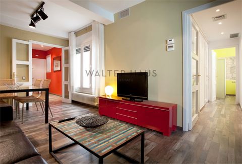 IDEAL ESTUDIANTES. DISPONIBLE A PARTIR DE AGOSTO. 5 HABITACIONES DOBLES. ALQUILER DE TEMPORADA. Bonito piso de 120 m2, en finca rehabilitada con ascensor, en una inmejorable localización del barrio de El Born, a pocos pasos del Parque de la Ciudadela...