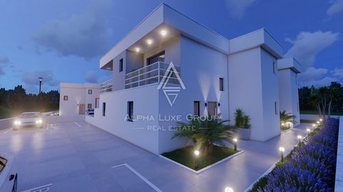 ID CODE: ALG-2486 Robert Budimir Agent s licencom Mob: +385 95 363 1892 Tel: +385 52 204 933 E-mail: robert@alphaluxegroup.com https://alphaluxegroup.com Marijana Budimir Agent s licencom Mob: +385 95 363 1893 Tel: +385 52 204 933 E-mail: marijana@al...