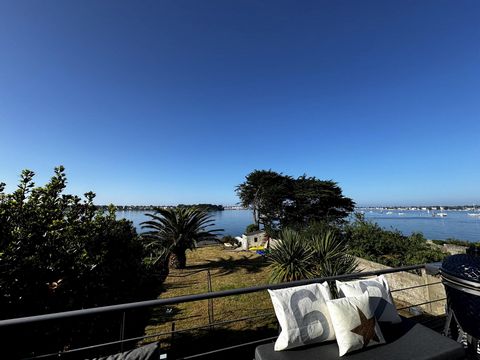 Rare belle maison pleine vue mer