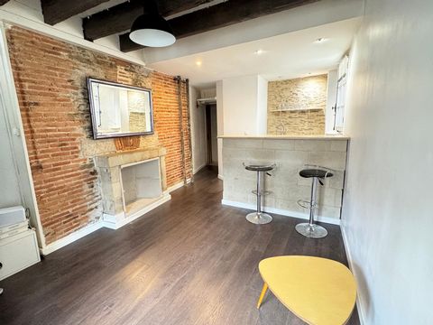 CHARME ET CACHET POUR CE T2 DUPLEX EN PLEIN COEUR DE VILLE DE NANTES