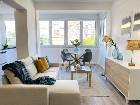 3-Zimmer-Wohnung, die komplett renoviert, ausgestattet und eingerichtet wird in Penha de França 3-Zimmer-Wohnung mit zwei Fronten, 1. Stock in einem Gebäude ohne Aufzug, komplett renoviert, ausgestattet und möbliert. Voll ausgestattete Küche mit Einb...