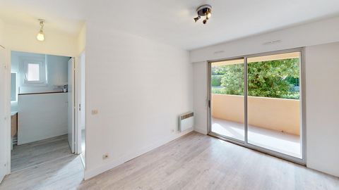 Appartement T2 avec piscine et parking – Proximité corniche de Tamaris