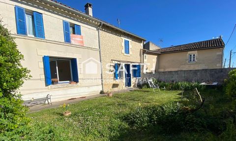 Belle charentaise, grands volumes, fort potentiel et beau jardin